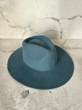 Afbeelding in Gallery-weergave laden, CUSTOM HAT